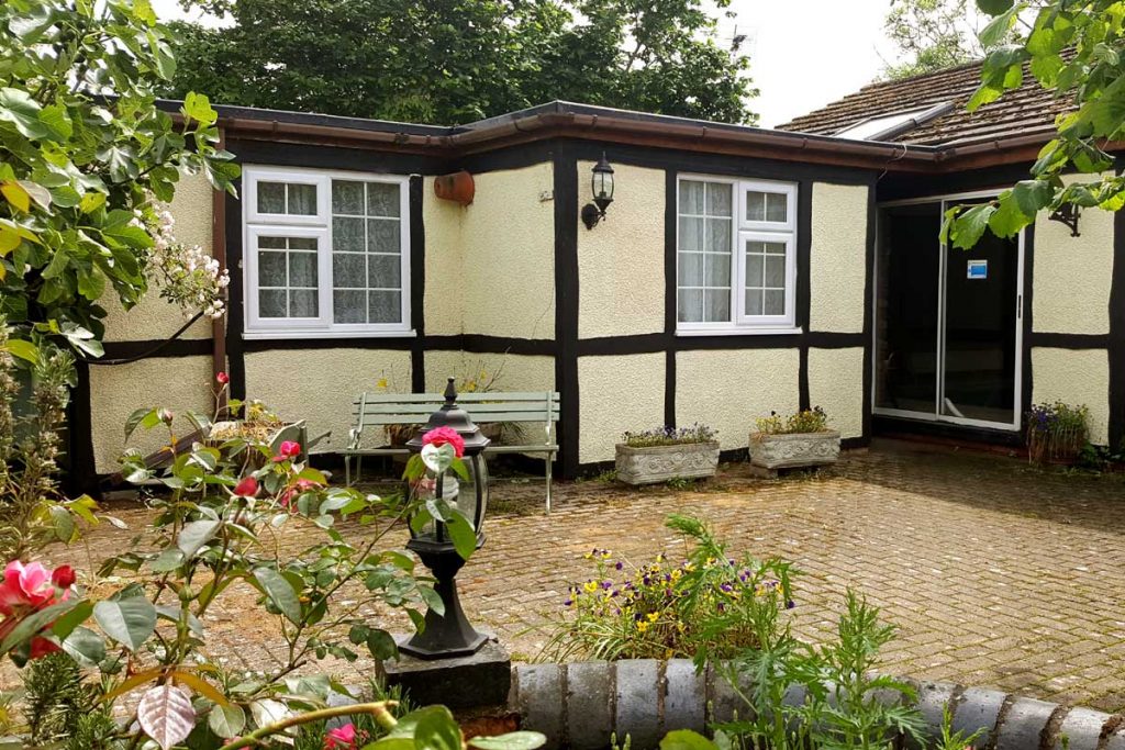 The Courtyard Room Frogfurlong Cottage Hotel Gloucester